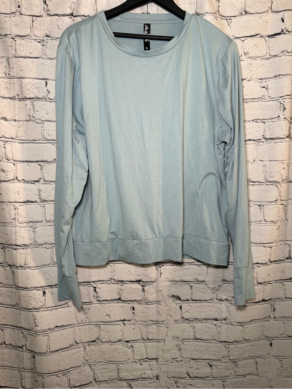Lukka. Blue long sleeve. Size XL